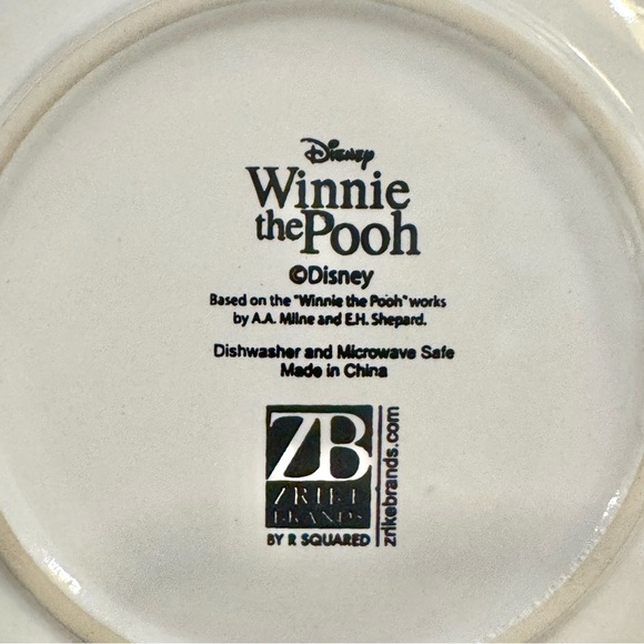 Disney Winnie the Pooh Ghosts Halloween Appetizer Plates - Set of Four - Picture 5 of 7